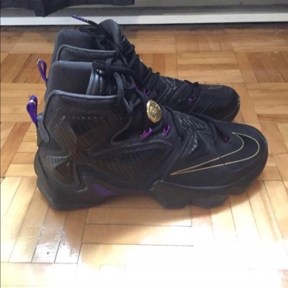 Nike lebrons - Picture 2 of 2